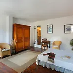 Chateau De Country house Montfroc