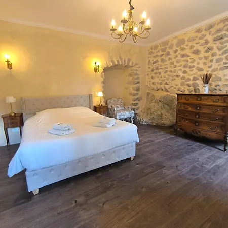 Country house Chateau De *