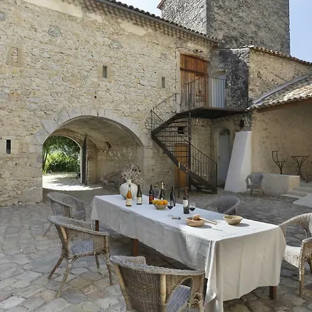 Séjour à la campagne Chateau De *