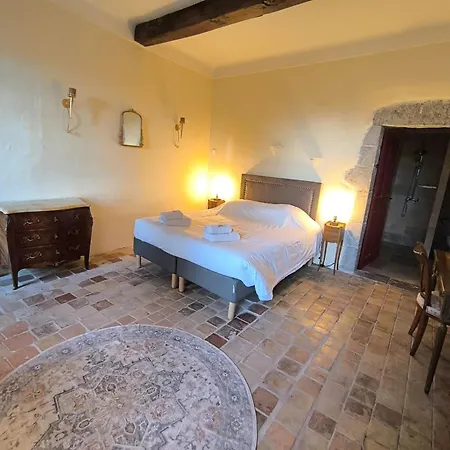 Chateau De *