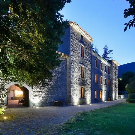 Chateau De Bed & Breakfast