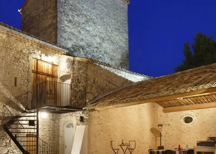 Chateau De Montfroc